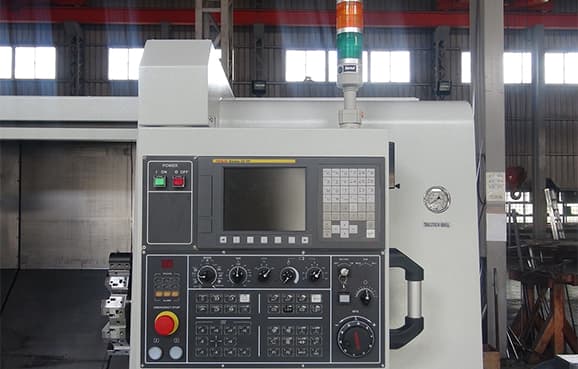Realizing Automation and High-Precision Machining: Analyzing the Application of CNC Control Systems and the Advantages of Force One Lathes