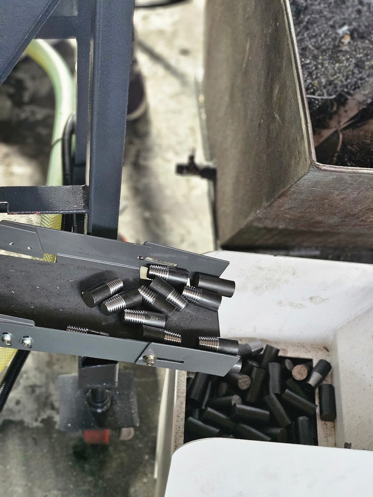 Slant-bed Design CNC Lathe